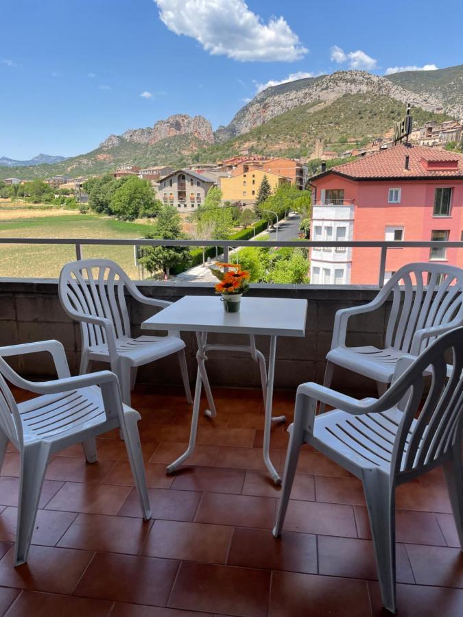 Apartamento Con Estupendas Vistas A Coll de Nargó Екстериор снимка